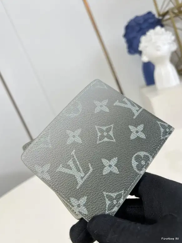 Firstbag VUITTON WALLET-11.5*9*1.5cm MULTIPLE LOUIS 0524